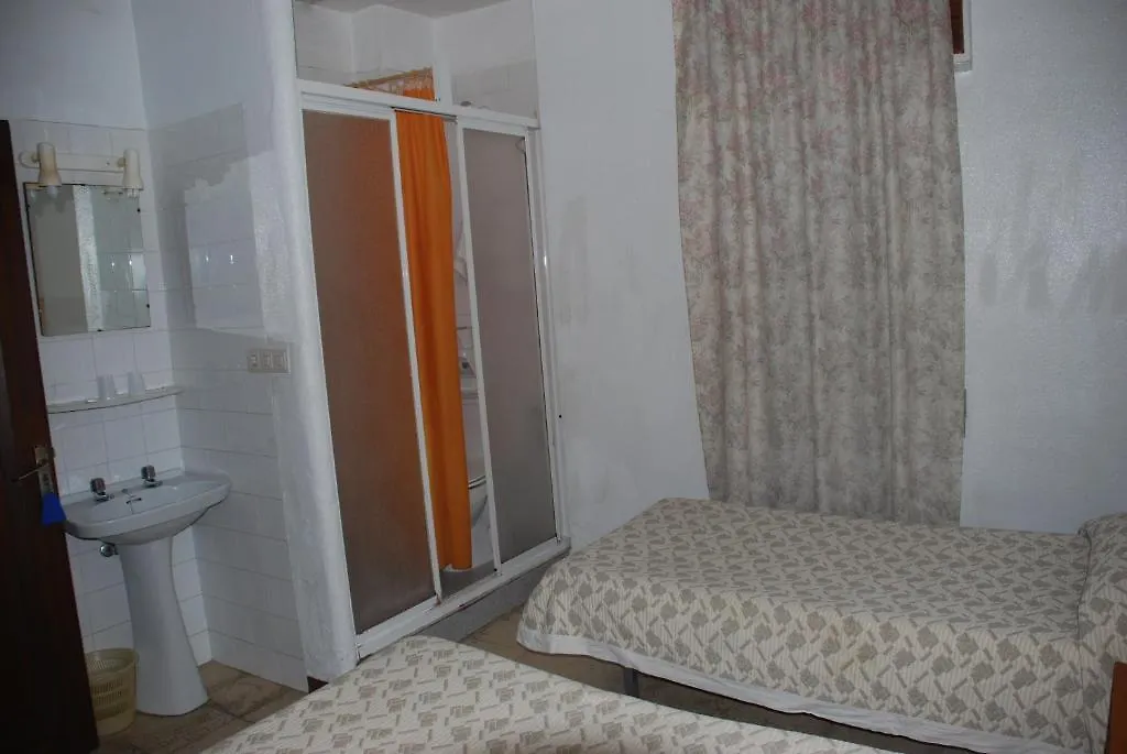 Pension Versalles Αλγεθίρας 0*,  Ισπανία
